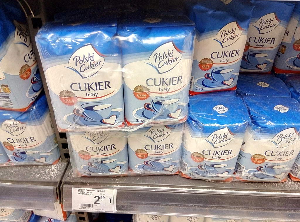 Цены на сахарный песок в супермаркетах Варшавы