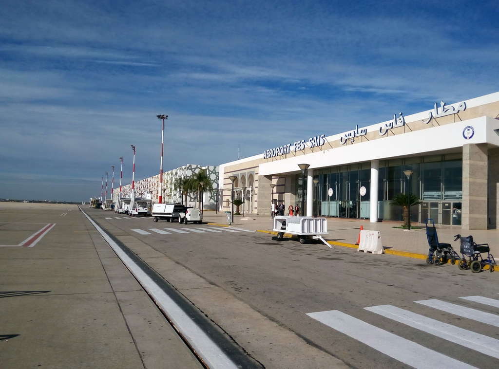 Как дешево добраться из аэропорта Феса в город и обратно?