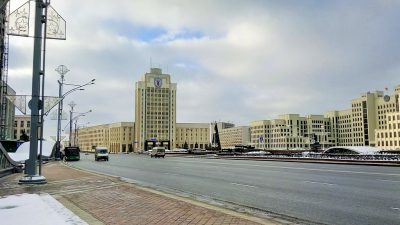 Площадь Независимости в Минске. Все о городе: еда, транспорт, жилье, местная жизнь